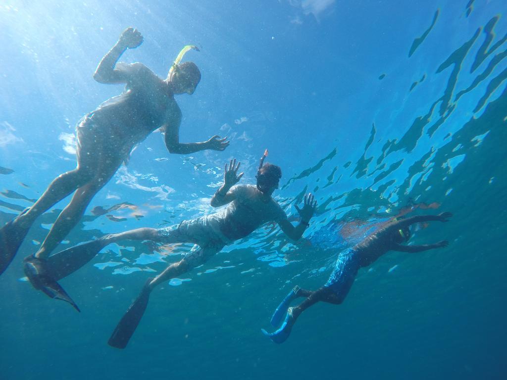 Maldives Seashine Hotel Huraa Eksteriør billede