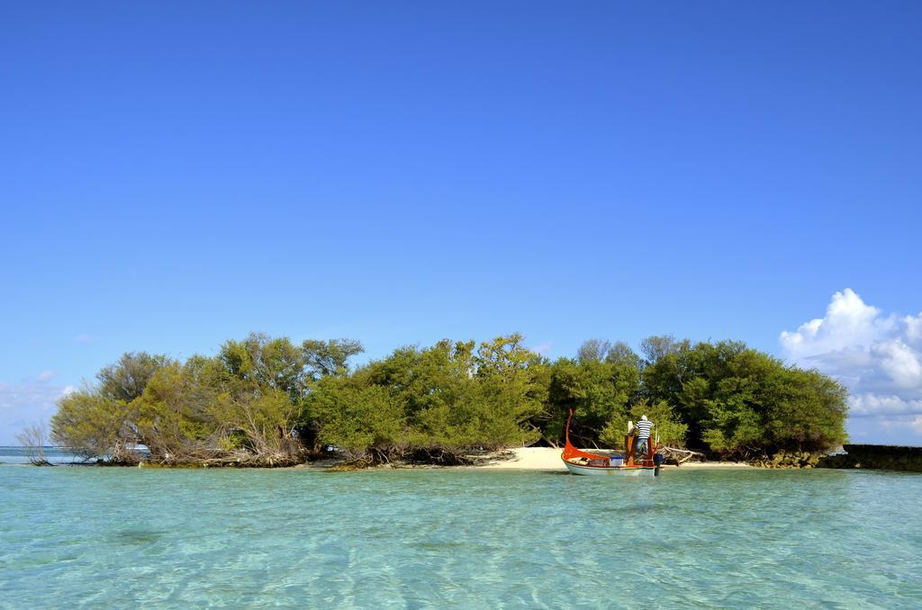 Maldives Seashine Hotel Huraa Eksteriør billede