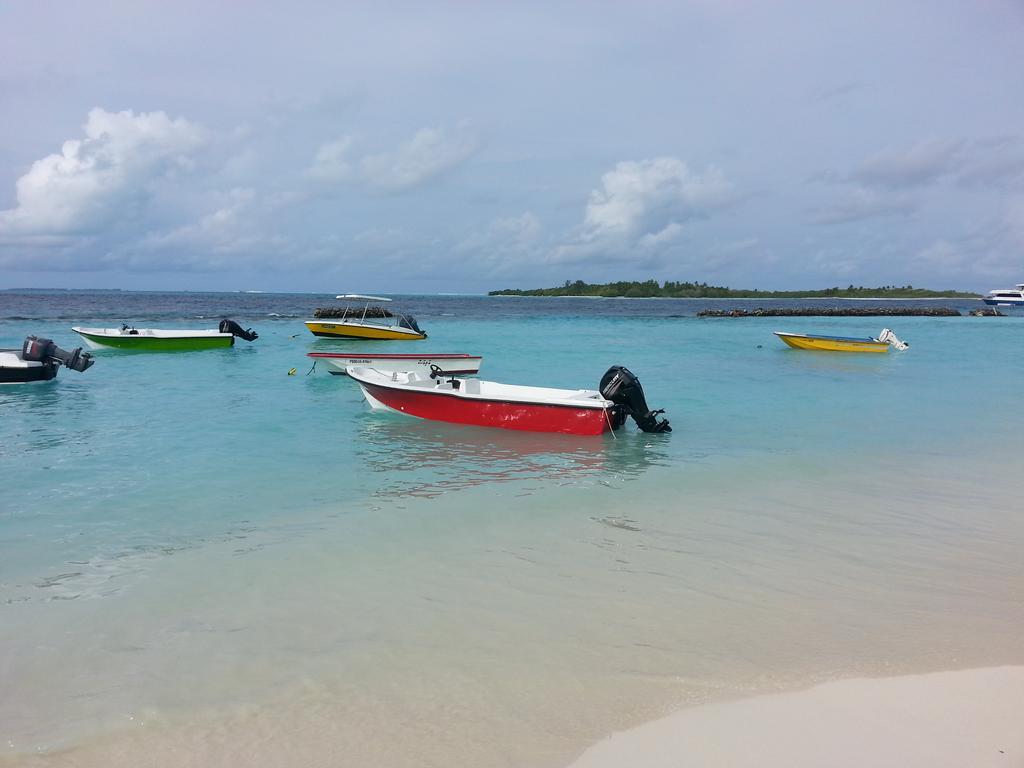 Maldives Seashine Hotel Huraa Eksteriør billede